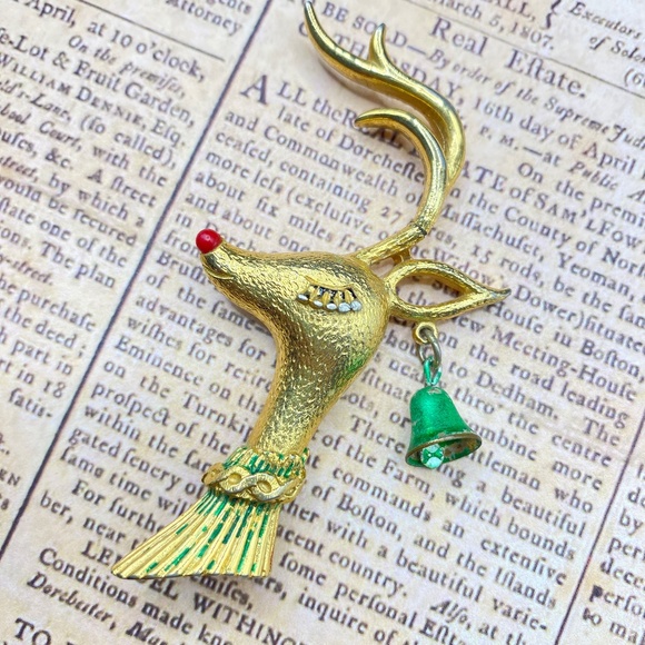 Vintage MYLU Rudolph Brooch Gold Tone Red Nose Reindeer Green Bell 3" Christmas - Picture 7 of 7